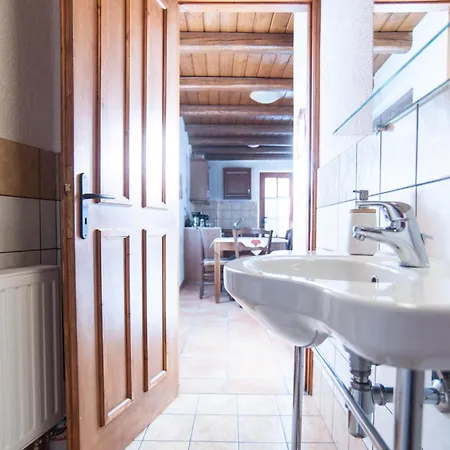 Nelfi's Ii - Apartament